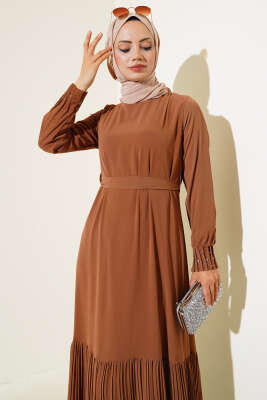 Etek Ucu Dantelli Elbise Taba - Tesettür Elbise