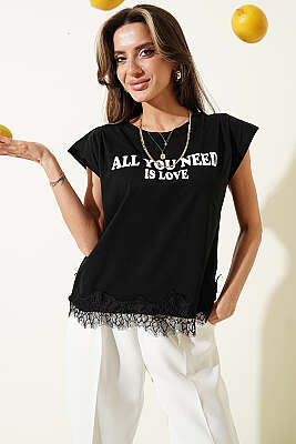 Etek Ucu Dantelli Kolsuz T-shirt Siyah - LEVURE