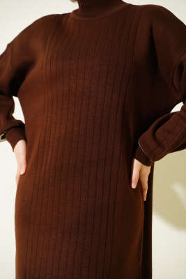 Etek Ucu Fırfır Detaylı Triko Elbise Kahve - Elbise