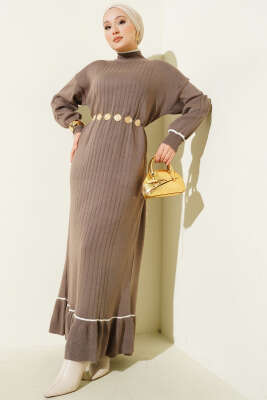 Etek Ucu Fırfır Detaylı Triko Elbise Vizon - NESSİA