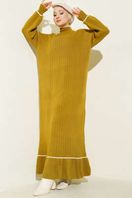 Etek Ucu Fırfır Detaylı Triko Elbise Yağ Yeşili - NESSİA