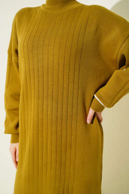 Etek Ucu Fırfır Detaylı Triko Elbise Yağ Yeşili - Elbise