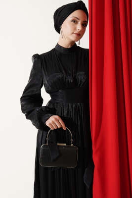 Etek Ucu Fırfırlı Büzgülü Abiye Elbise Siyah - Elbise