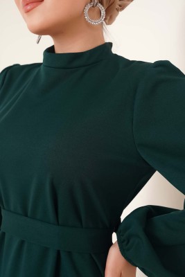 Etek Ucu Fırfırlı Elbise Zümrüt Yeşili - Tesettür Elbise