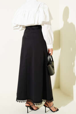 Etek Ucu Güpürlü Düğme Detaylı Etek Siyah - Etek