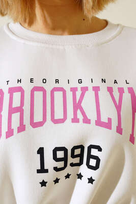 Etek Ucu Lastikli Üç İplik Sweatshirt Ekru - Kadın Giyim Modelleri