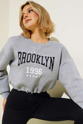 Etek Ucu Lastikli Üç İplik Sweatshirt Gri - Kadın Giyim Modelleri