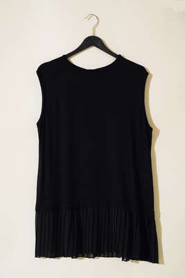 Etek Ucu Pileli Kolsuz İçlik Siyah - Yılın Fırsatı