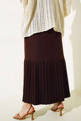 Etek Ucu Piliseli Düğmeli Kahve Etek - Uzun Etek