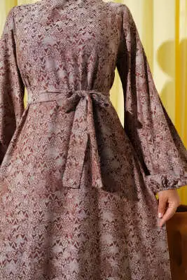 Etnik Desen Detaylı Kuşaklı Elbise Kahve - Tesettür Elbise