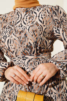 Etnik Desen Volanlı Elbise Siyah - Tesettür Elbise