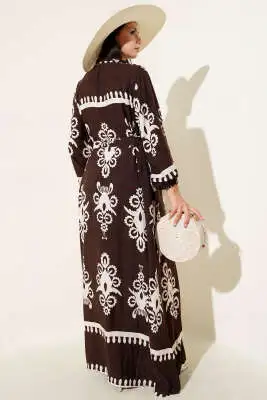 Etnik Desenli Kuşaklı Elbise Kahve - Tesettür Elbise