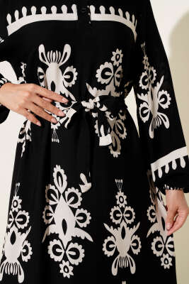 Etnik Desenli Kuşaklı Elbise Siyah - Yılın Fırsatı