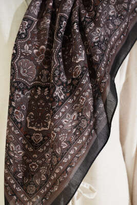 Etnik Desenli Şerit Geçişli Eşarp Siyah - Başörtüsü