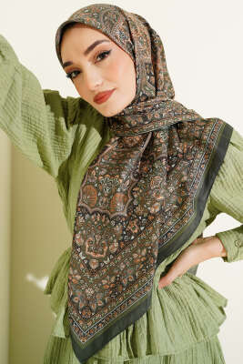 Etnik Desenli Şerit Geçişli Eşarp Zümrüt 