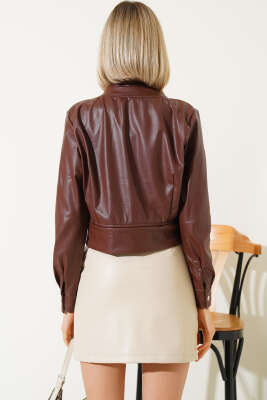 Fermualı Pensli Kısa Deri Ceket Taba - Kadın Giyim Modelleri