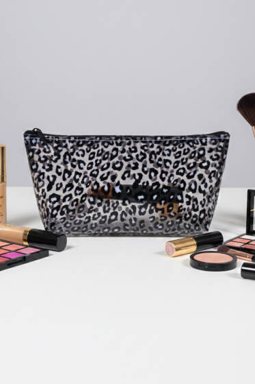 Fermuarlı Basic Makyaj Çantası Asorti 15 - Günün Seçilenleri