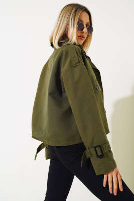 Fermuarlı Omuz Apoletli Kısa Ceket Haki - Kadın Giyim Modelleri