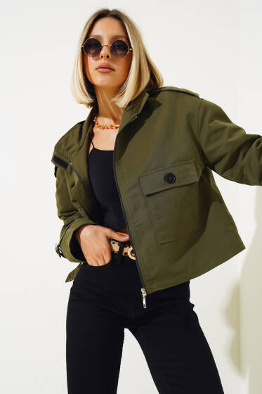 Fermuarlı Omuz Apoletli Kısa Ceket Haki - Yeni Giyim