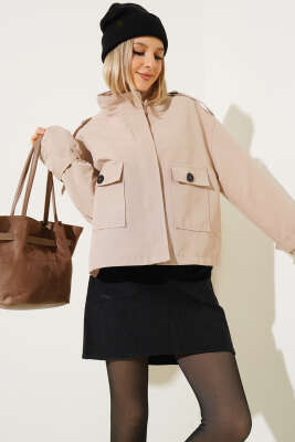 Fermuarlı Omuz Apoletli Kısa Ceket Latte 