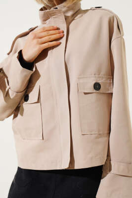 Fermuarlı Omuz Apoletli Kısa Ceket Latte - Kadın Giyim Modelleri