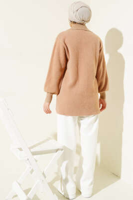 Fermuarlı Sakallı Triko Hırka Latte - Triko Hırka