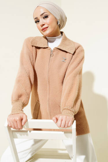 Fermuarlı Sakallı Triko Hırka Latte - Triko Hırka