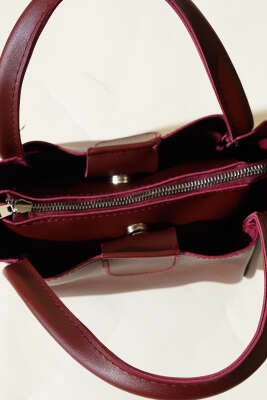 Fermuarlı Üç Bölmeli Kol Çanta Bordo - Kol Çantası