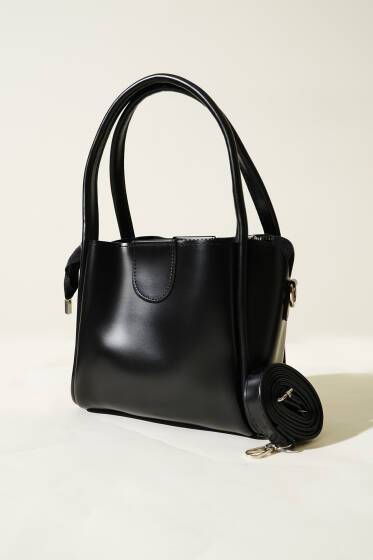 Fermuarlı Üç Bölmeli Kol Çanta Siyah - Kol Çantası