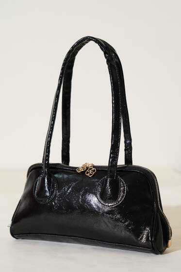 Fermuarlı Uzun Kulplu Rugan Çanta Siyah - Kol Çantası