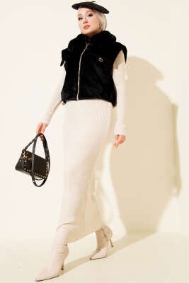 Fermuarlı Yaka Kürklü Kısa Yelek Siyah - Yelek