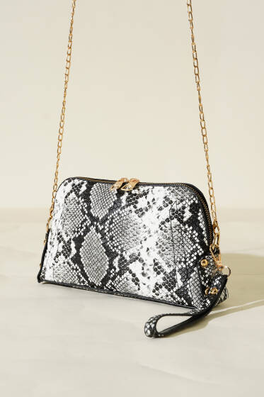 Fermuarlı Zincir Askılı Çanta Siyah Beyaz - Kol Çantası