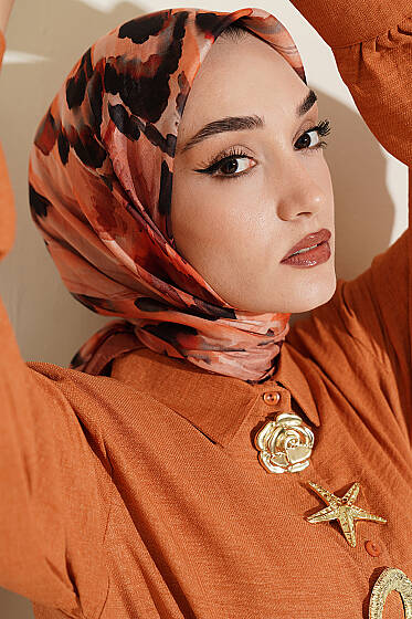 Fırça Desenli Soft Eşarp Camel - Başörtüsü