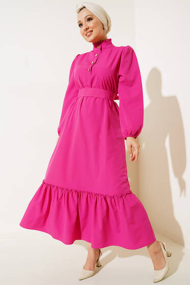 Fırfır Detaylı Düğmeli Yaka Kuşaklı Elbise Fusya - Tesettür Elbise