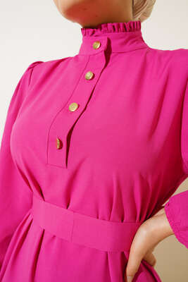 Fırfır Detaylı Düğmeli Yaka Kuşaklı Elbise Fusya - Thumbnail
