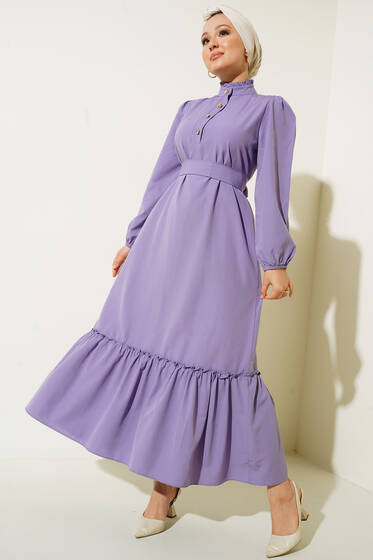 Fırfır Detaylı Düğmeli Yaka Kuşaklı Elbise Lila - Tesettür Elbise