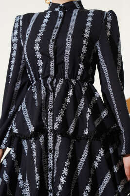Fırfır Katlı Desenli Elbise Siyah - Tesettür Elbise