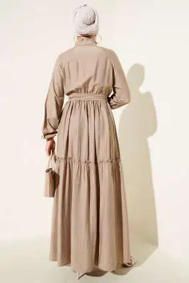 Fırfırlı Düğmeli Elbise Latte - Tesettür Elbise