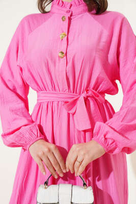 Fırfırlı Düğmeli Elbise Pembe - Tesettür Elbise