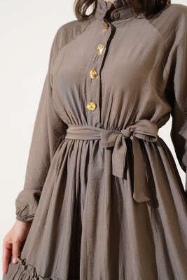 Fırfırlı Düğmeli Elbise Vizon - Tesettür Elbise