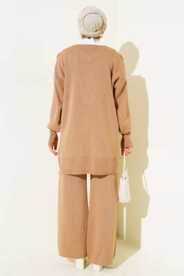 Fırfırlı Gömlek Yaka Triko İkili Takım Bisküvi - Triko İkili Takım