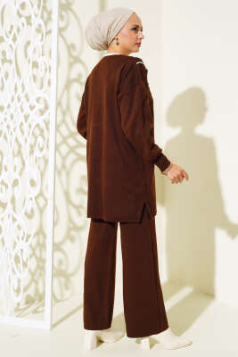 Fırfırlı Gömlek Yaka Triko İkili Takım Kahve - Triko İkili Takım
