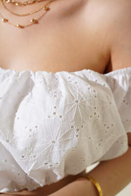 Fistolu Straplez Crop Ekru - Yılın Fırsatı