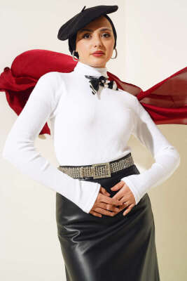 Fitilli Boğazlı Body Beyaz - Bluz