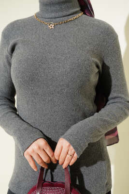 Fitilli Boğazlı Body Gri - Bluz