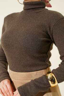 Fitilli Boğazlı Body Kahve - Bluz