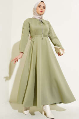 Fiyonk Broşlu Scuba Elbise Çağla Yeşili 