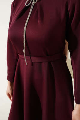 Fiyonk Broşlu Scuba Elbise Mürdüm - Tesettür Elbise