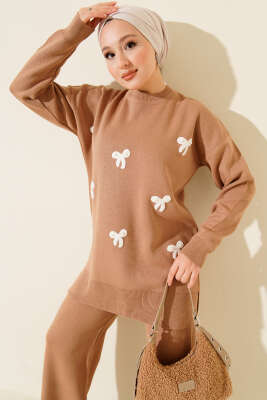 Fiyonk Desenli İncili Triko İkili Takım Latte - SUDE NAZ