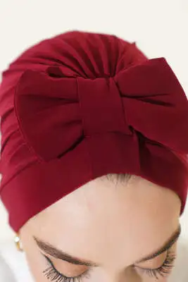 Fiyonk Detaylı Bone Bordo - BONE